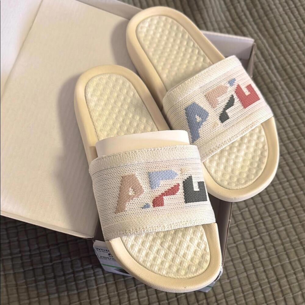 Apl slide sandals euro 35